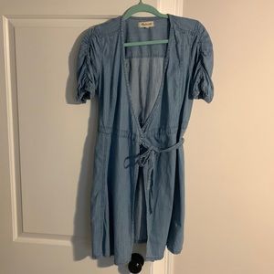 Denim Shirred-Sleeve Wrap Dress in Elsworth Wash